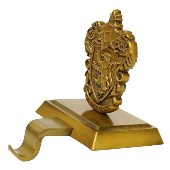 Universal Studios Harry Potter Gryffindor Stocking Holder - Picture 2 of 4